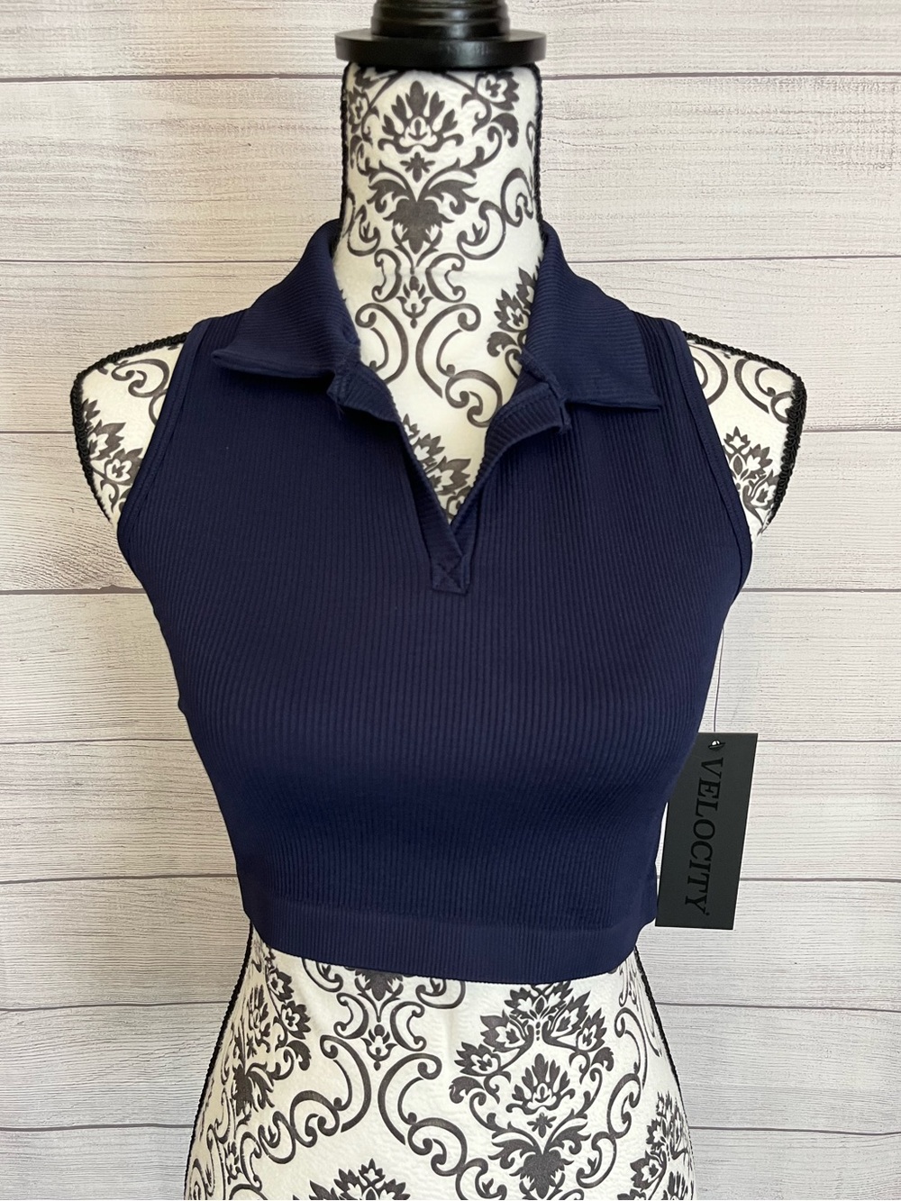 Velocity | NWT Seamless Fairway Polo Crop Tank